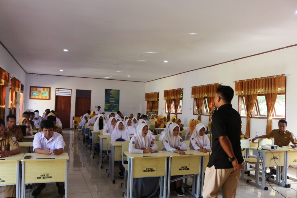 Workshop Kewirausahaan Berbasis Digital Marketing oleh SMK Negeri 1 Mootilango